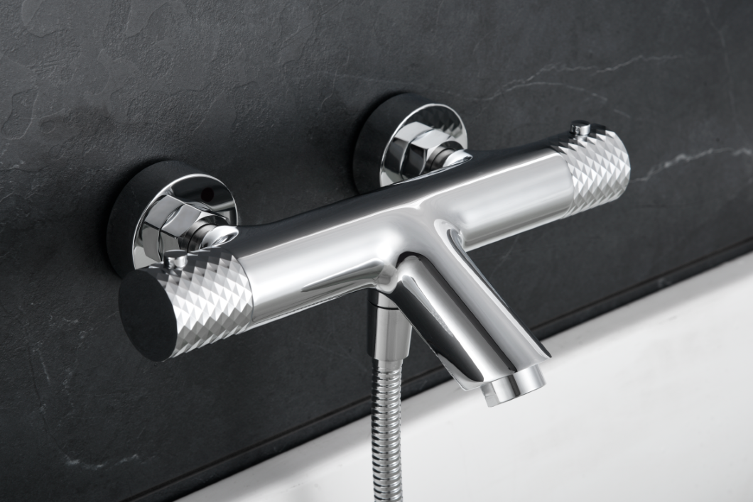 Grifería baño y ducha termostático serie Génova en cromo