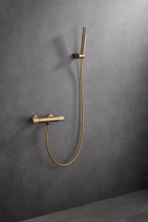 Griferia_de_ducha_termostatica_oro_cepillado_serie_Line