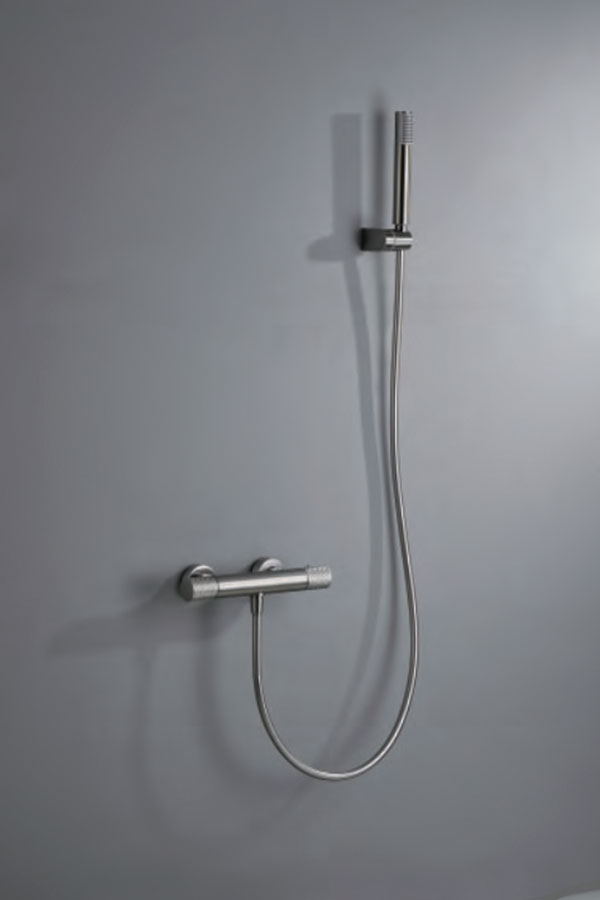 Griferia_termostatica_ducha_niquel_cepillado_serie_Line